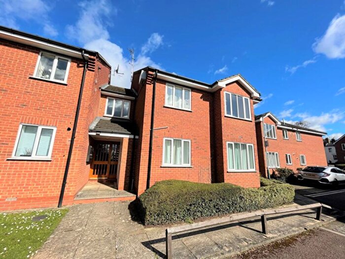 1 Bedroom Flat To Rent In Gloucester Road, Stow Court Gloucester Road, GL51
