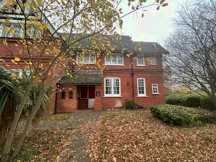 1 Bedroom Flat To Rent In The Drive, Countesthorpe, Leicester, LE8