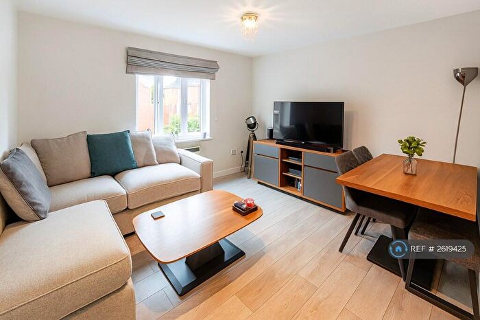 2 Bedroom Flat To Rent In Neptune Square, Ipswich, IP4