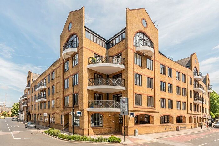 2 Bedroom Flat To Rent In Knighten Street, Wapping, E1W