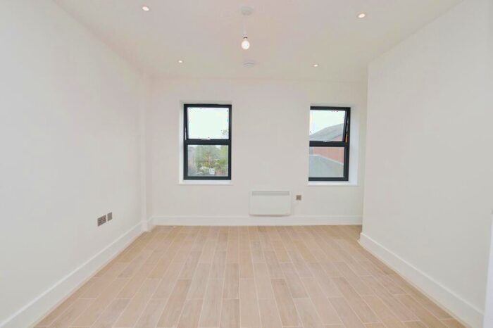 1 Bedroom Flat To Rent In Widmore Road Bromley, BR1