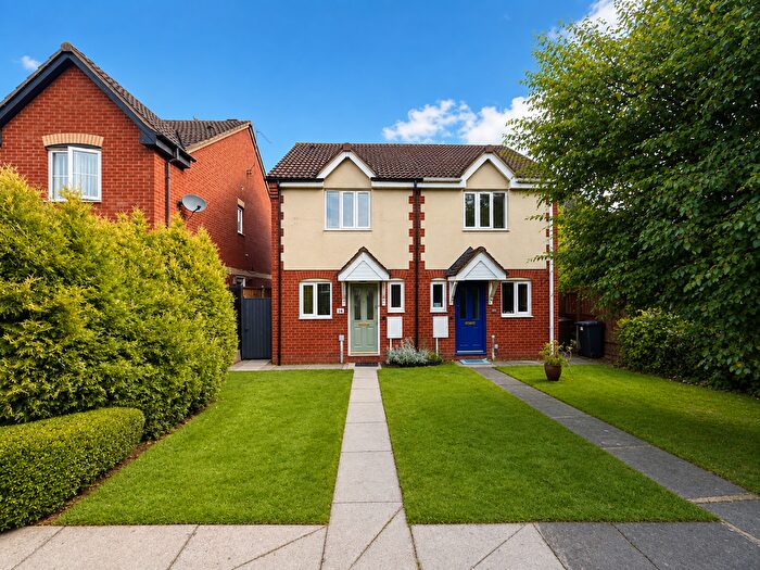 2 Bedroom Semi-detached House To Rent In Towneley, Worcester, WR4
