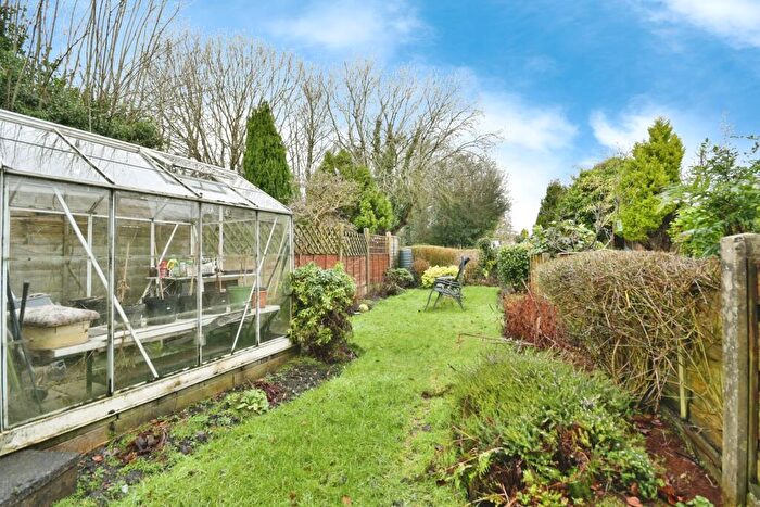 2 Bedroom Terraced House For Sale In Buxton Road, High Lane, Stockport, Greater Manchester, SK6