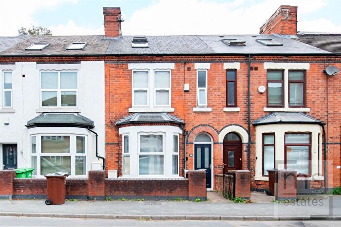 6 Bedroom Terraced House For Sale In Grove Road, Lenton, Nottingham, NG7