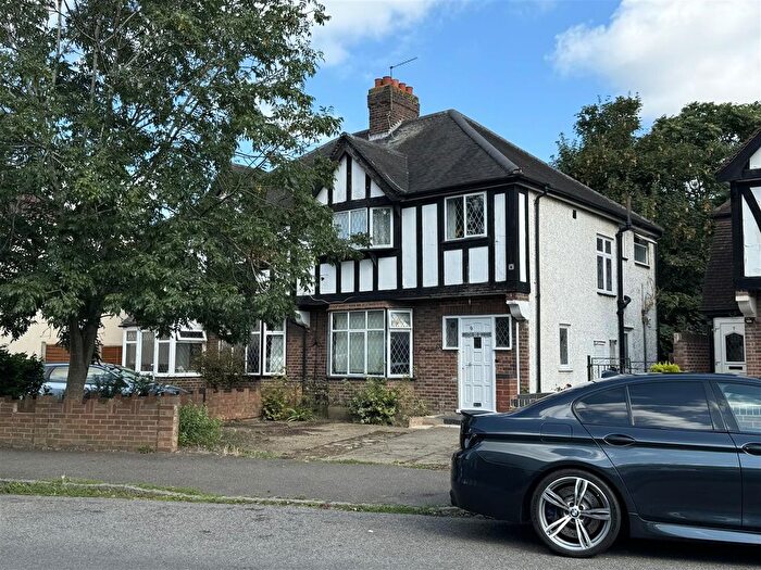 3 Bedroom Semi Detached House To Rent In Lampton Avenue, Hounslow, TW3