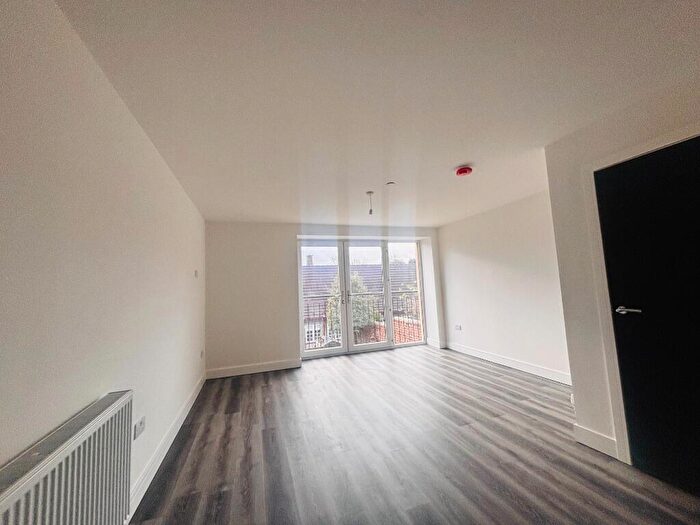 1 Bedroom Flat To Rent In Queen Mary Avenue, Queens Park, Glasgow, G42