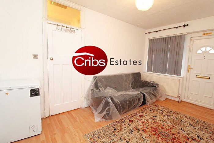 2 Bedroom Flat To Rent In Epsom, KT19
