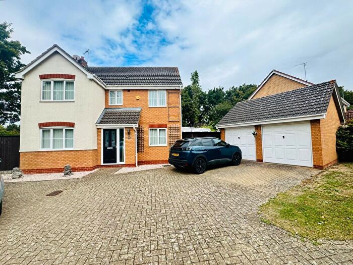 4 Bedroom Detached House For Sale In Lidgate Close, Peterborough, PE2