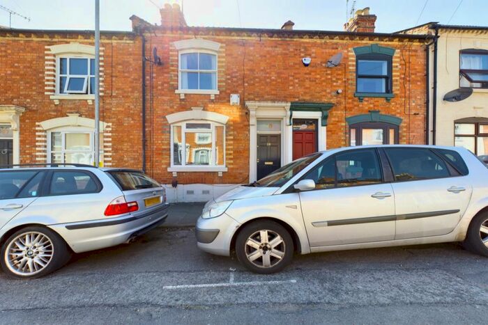 4 Bedroom House To Rent In Edith Street, Northampton, NN1