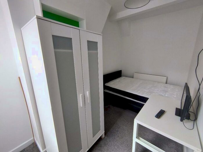 2 Bedroom Terraced House To Rent In Hinton St, Liverpool, L6