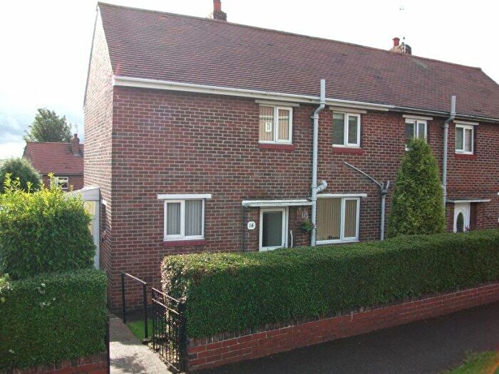 2 Bedroom Semi-Detached House To Rent In Edinburgh Road, Hoyland, S74