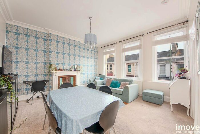 4 Bedroom Maisonette To Rent In Lucius Street, Torquay, TQ2