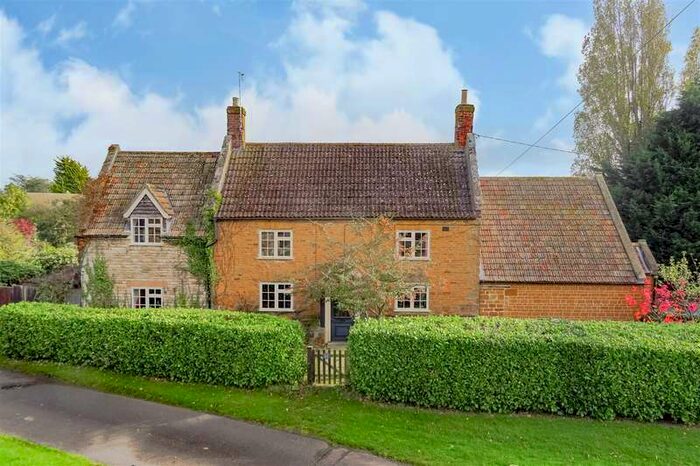 5 Bedroom Property For Sale In Main Street, Thorpe By Water, Rutland, LE15