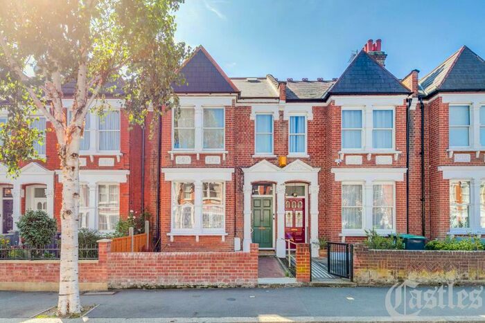 2 Bedroom Apartment To Rent In Weston Park, Crouch End, N8
