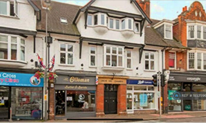 2 Bedroom Flat To Rent In Orche Hill Chambers, Gerrards Cross, SL9