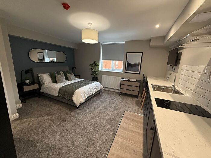 6 Bedroom Terraced House To Rent In Farm Street, Derby, DE22