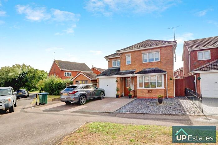 4 Bedroom Detached House For Sale In Hanson Way, Longford, Coventry, CV6