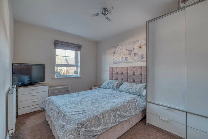 3 Bedroom Terraced House For Sale In Rounds Road, Worcester, WR5