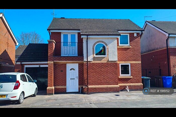 3 Bedroom Detached House To Rent In Shakespeare Close, Stoke-On-Trent, ST2