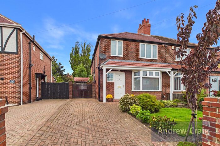 3 Bedroom Semi-detached House For Sale In Tynedale Road, South Shields, NE34