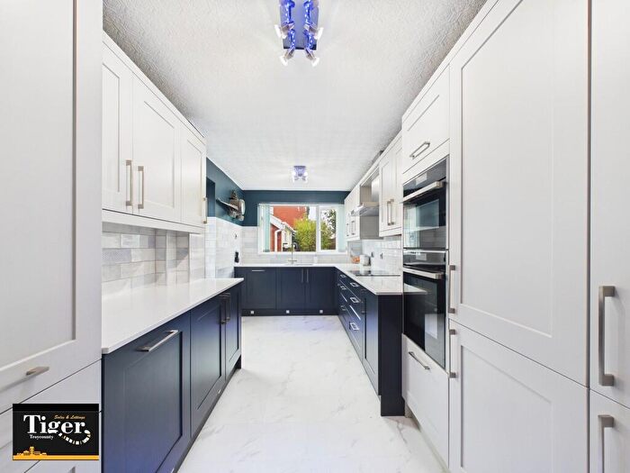 3 Bedroom Semi-Detached House For Sale In St Lukes Road, Blackpool, FY4