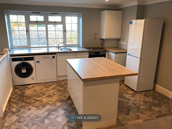 1 Bedroom Flat To Rent In Langdon Hills, Essex, SS16