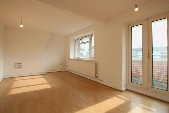 2 Bedroom Flat To Rent In Butler Road, London, NW10