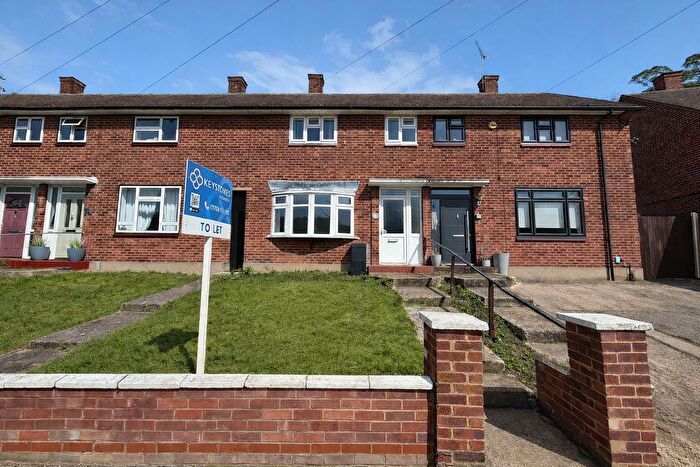3 Bedroom Terraced House To Rent In Swindon Lane, Harold Hill, RM3