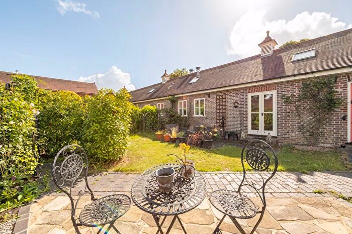 2 Bedroom Barn Conversion For Sale In Home Farm, Park Road, Tring, HP23