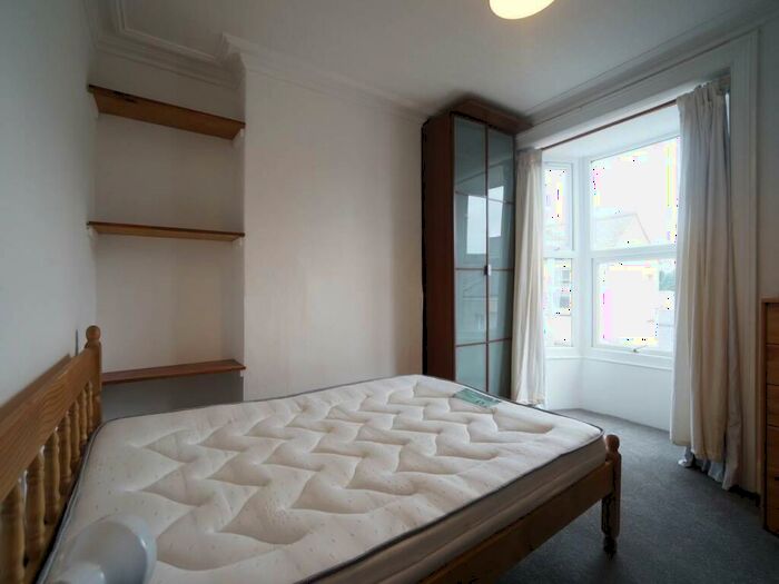 4 Bedroom House To Rent In Caellepa, Bangor, LL57