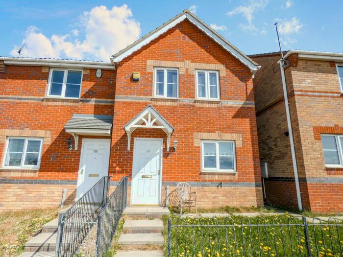 3 Bedroom Semi-Detached House To Rent In Rayburn Court, South Newsham, Blyth, Northumberland, NE24