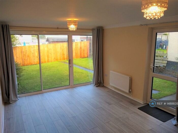 3 Bedroom Semi-Detached House To Rent In Studdon Walk, Newcastle Upon Tyne, NE3