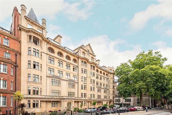 4 Bedroom Flat For Sale In Marylebone Road, Marylebone, NW1