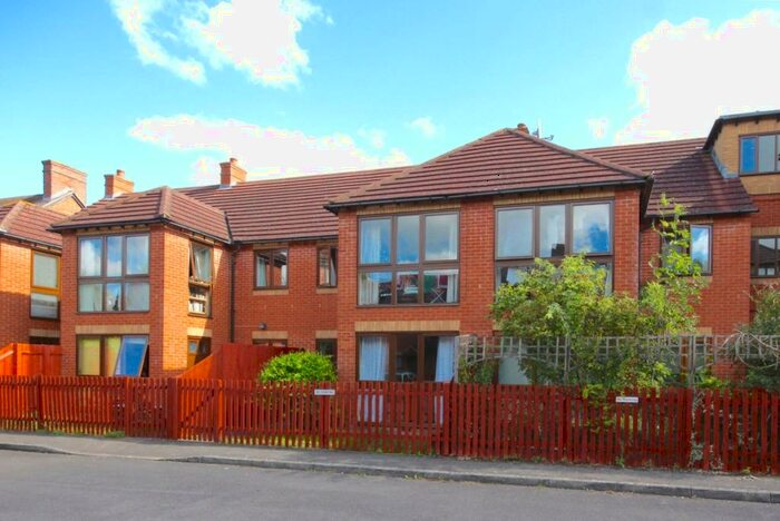 2 Bedroom Apartment To Rent In Varsity Place, Oxford, OX1