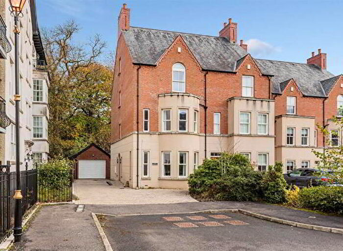 4 Bedroom Semi-Detached House For Sale In Danesfort Park North, Belfast, BT9