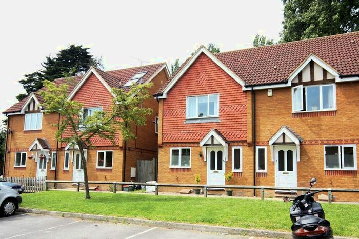 2 Bedroom Terraced House To Rent In Lyric Drive, Greenford, UB6