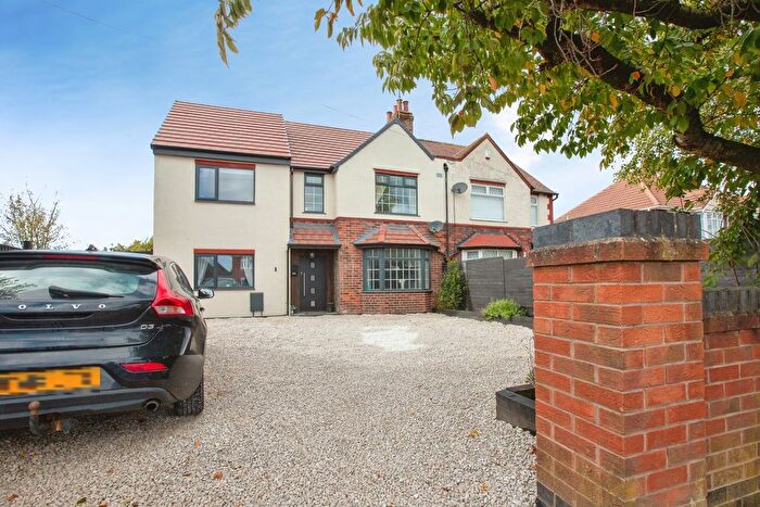 5 Bedroom Semi Detached House For Sale In Sutton Road, Kirkby-In-Ashfield, Nottingham, Nottinghamshire, NG17