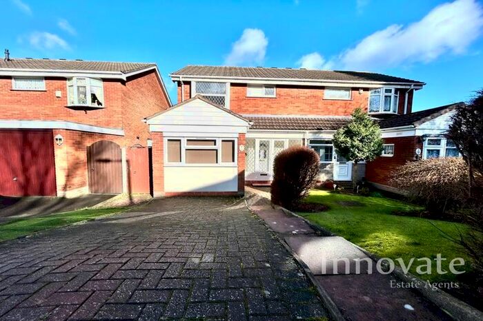 3 Bedroom Semi-Detached House To Rent In Pendennis Drive, Tividale, Oldbury, B69