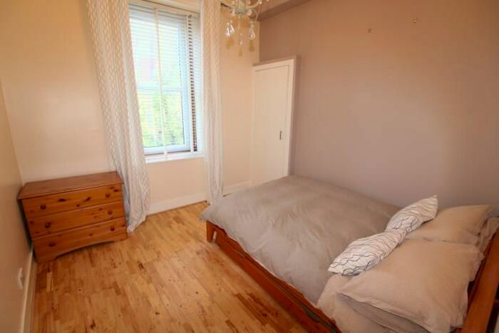 2 Bedroom Flat To Rent In Esslemont Avenue, Aberdeen AB25