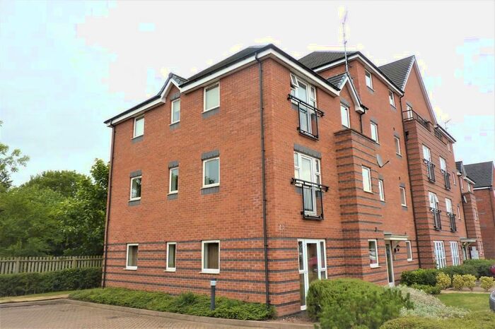 2 Bedroom Apartment To Rent In Pipers Way, Burton-on-Trent, DE14