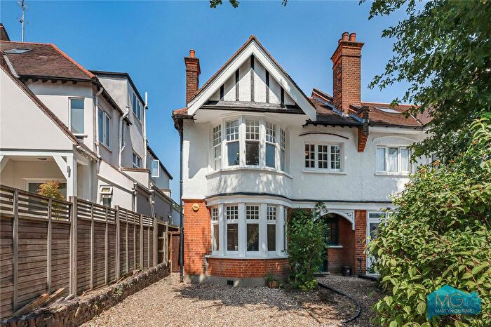 3 Bedroom Semi-detached House For Sale In Arden Road, Finchley, N3
