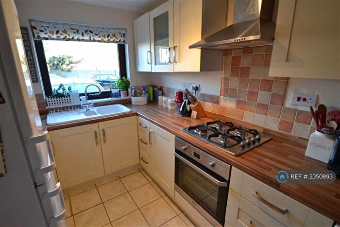 2 Bedroom Terraced House To Rent In Charlton Place, Newbury, RG14