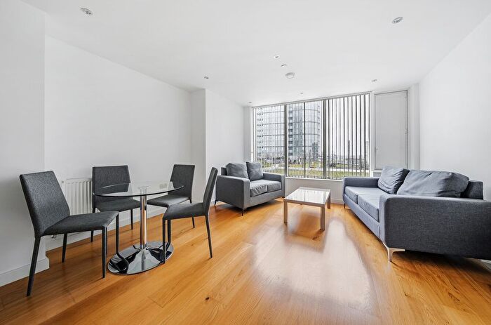 1 Bedroom Flat To Rent In High Street, London, E15