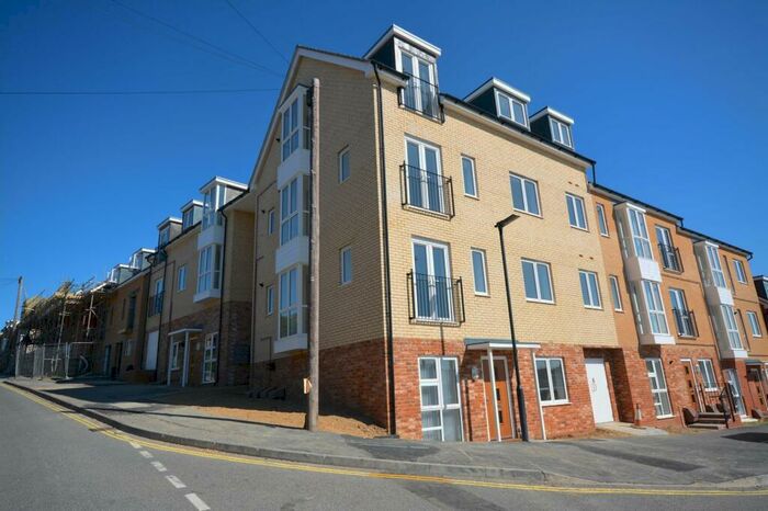 1 Bedroom Maisonette To Rent In Harbour Court, Quay House, East Cowes, PO32