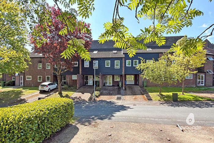 3 Bedroom Terraced House For Sale In Northcott, Bracknell, RG12
