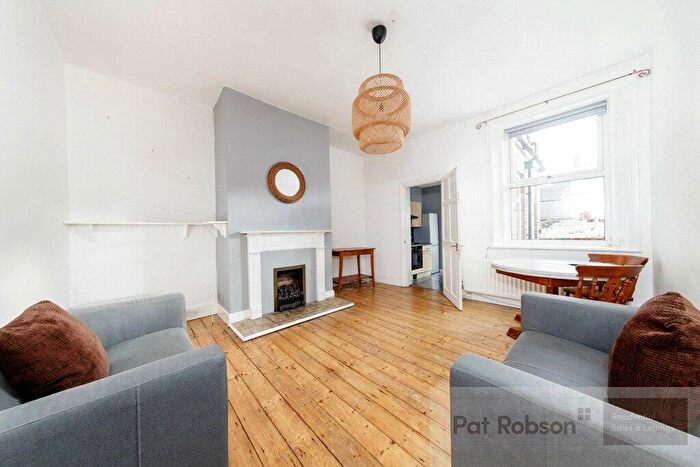 2 Bedroom Apartment To Rent In Greystoke Avenue, Sandyford, Newcastle Upon Tyne, NE2