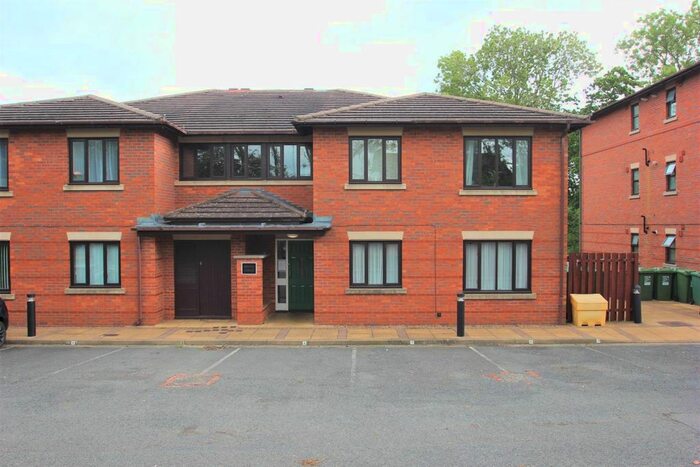 2 Bedroom Flat To Rent In Minworth Close, Redditch, B97