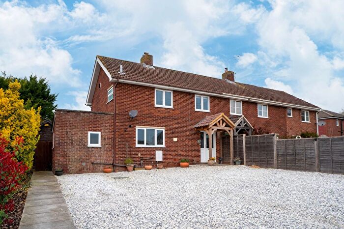 3 Bedroom Semi Detached House For Sale In Rivey Close, Linton, CB21