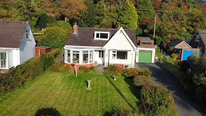 3 Bedroom Bungalow For Sale In Lon Ty Llwyd, Llanfarian, Llanfarian, SY23
