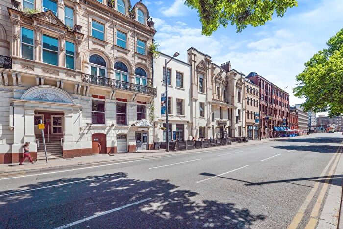 1 Bedroom Apartment For Sale In Westgate Street, Cardiff, CF10
